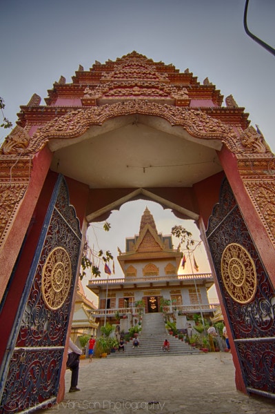 Phnom Penh Buddhist temple 