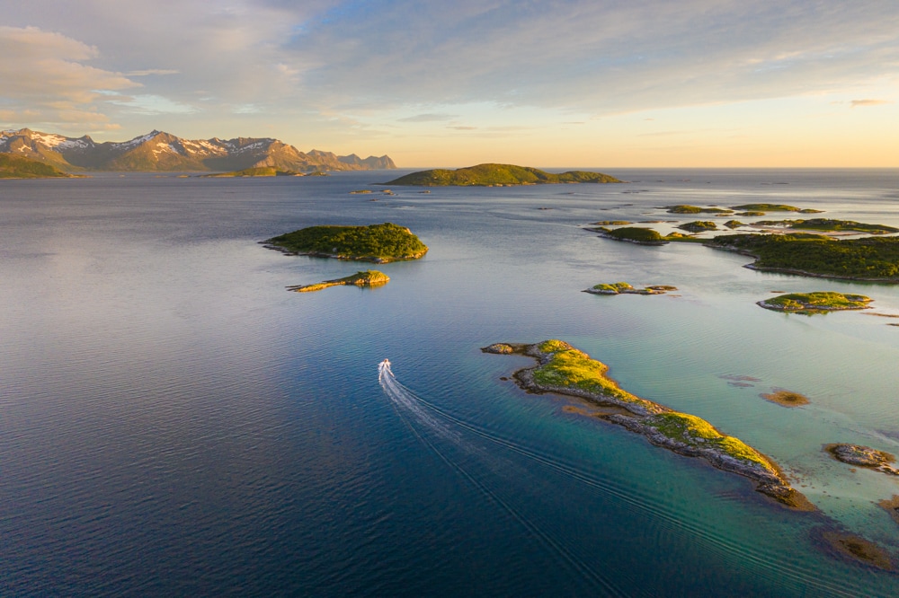 Photography in The Lofoten Islands During the Midnight Sun - Brendan ...